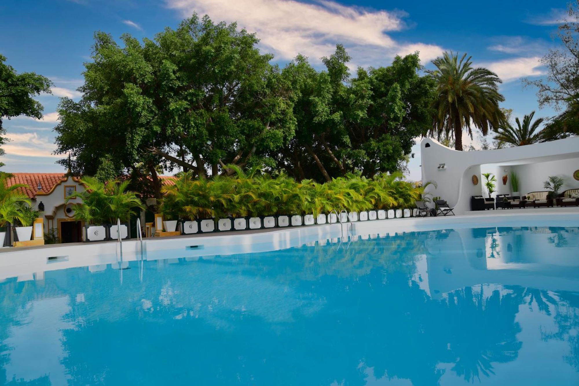 Cortijo San Ignacio Hotel El Cortijo  Екстериор снимка